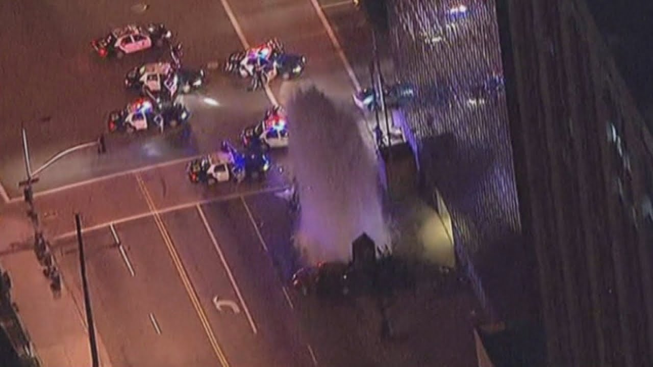 High-speed LA car chase ends in dramatic crash