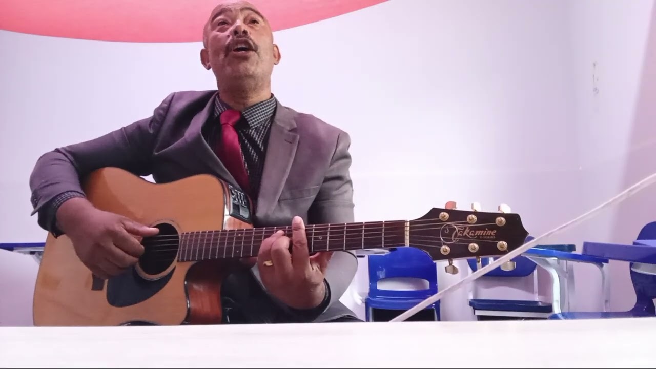 Grandioso és Tu  HC 526( Pr Ronaldo na interpretação) 