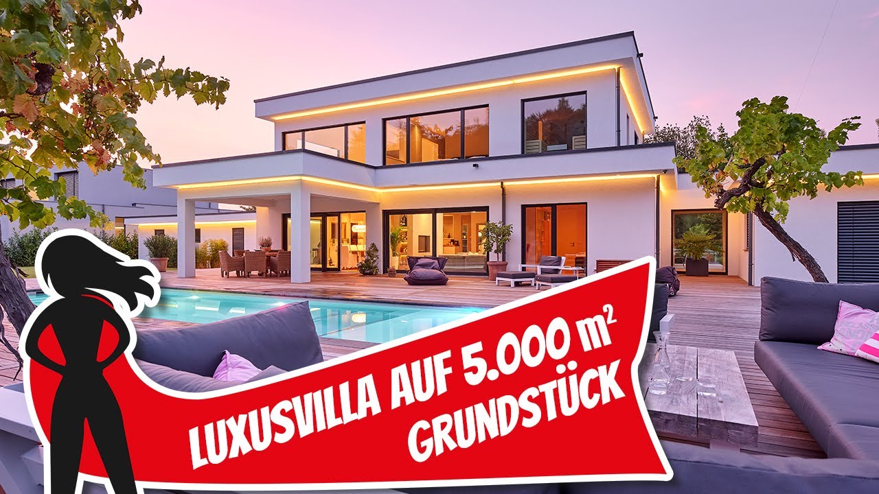 Luxusvilla auf 5.000 qm Grundstück von Luxhaus | Hausbau Helden