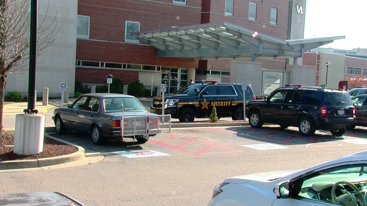 Veteran dies, police officer investigating had to be revived with Narcan