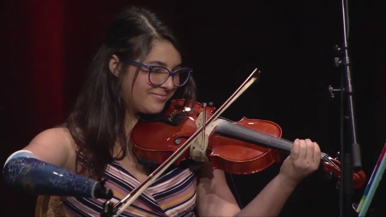 15-year-old Giovanna Dubuc playing 