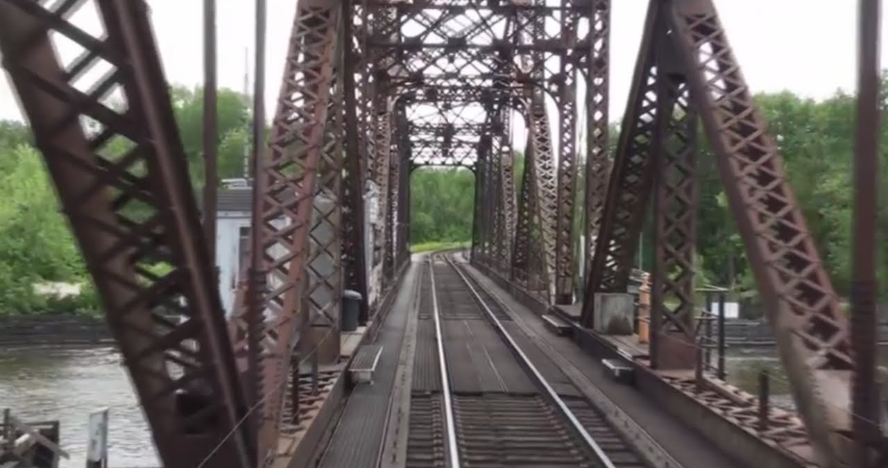 (HD) Crossing the Mississippi Railroad Bridge at La Crosse: Great View