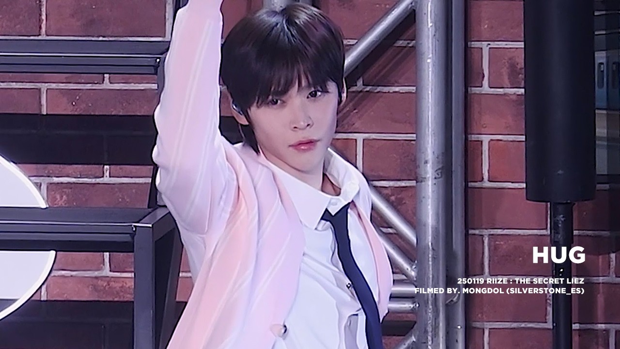 250119 RIIZE : The Secret LIEZ - 'Hug' 라이즈 은석 직캠 RIIZE EUNSEOK FANCAM #RIIZE #EUNSEOK