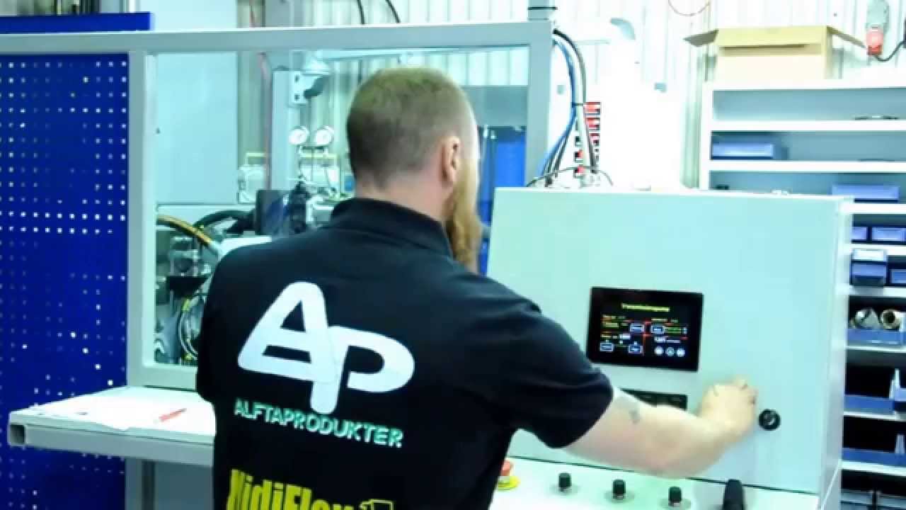 Renovering och provkörning av hydraulpump