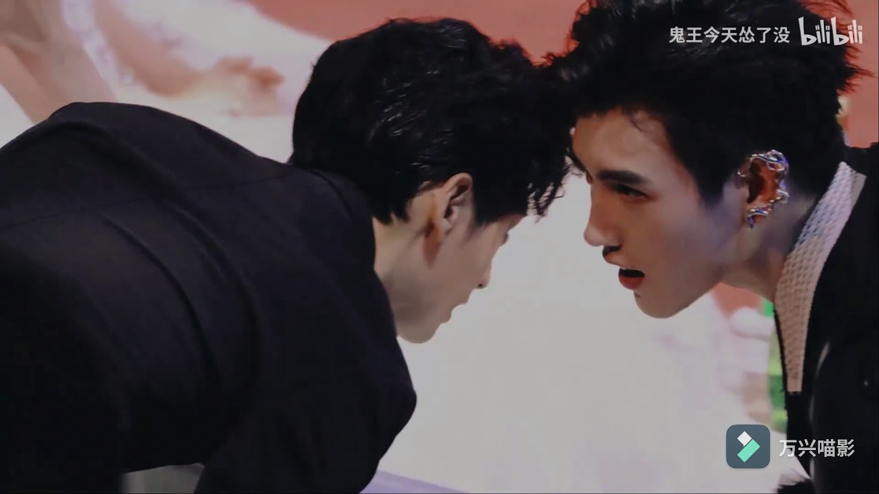 Engsub【Haoyixing皓衣行 |Feiyunxi| 飞云系】The moment of Wetv All Star Night | LuoYunxi and ChenFeiyu