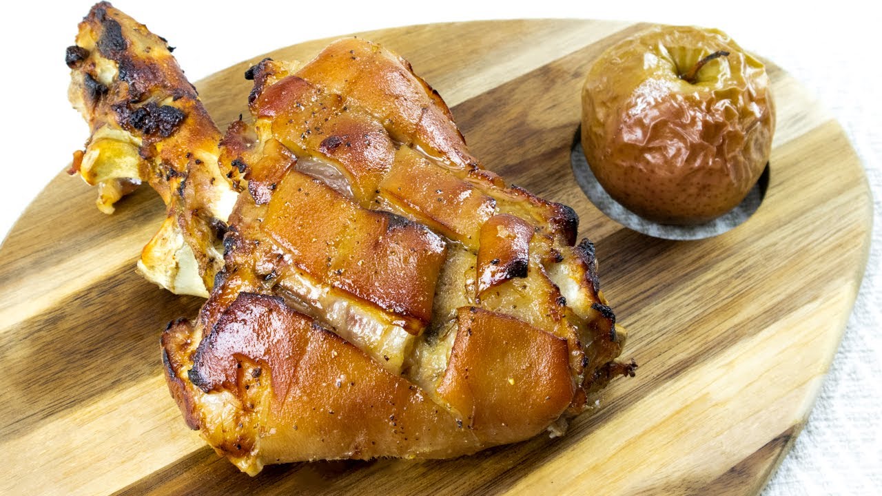 Ciolan de porc cu bere la cuptor in stil German