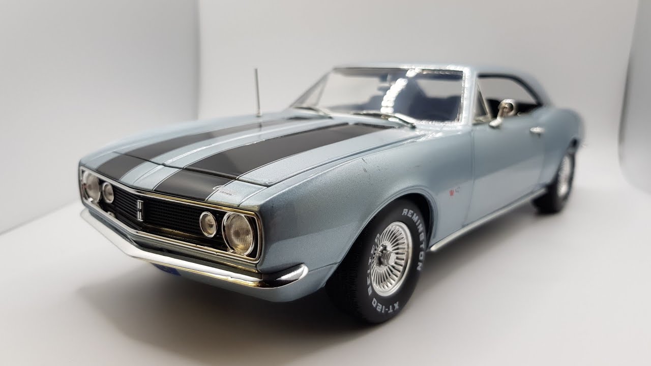 Présentation Chevy Camaro 1967 Buddy Repperton''s  [ Christine ] de chez Autoworld 1/18 FR