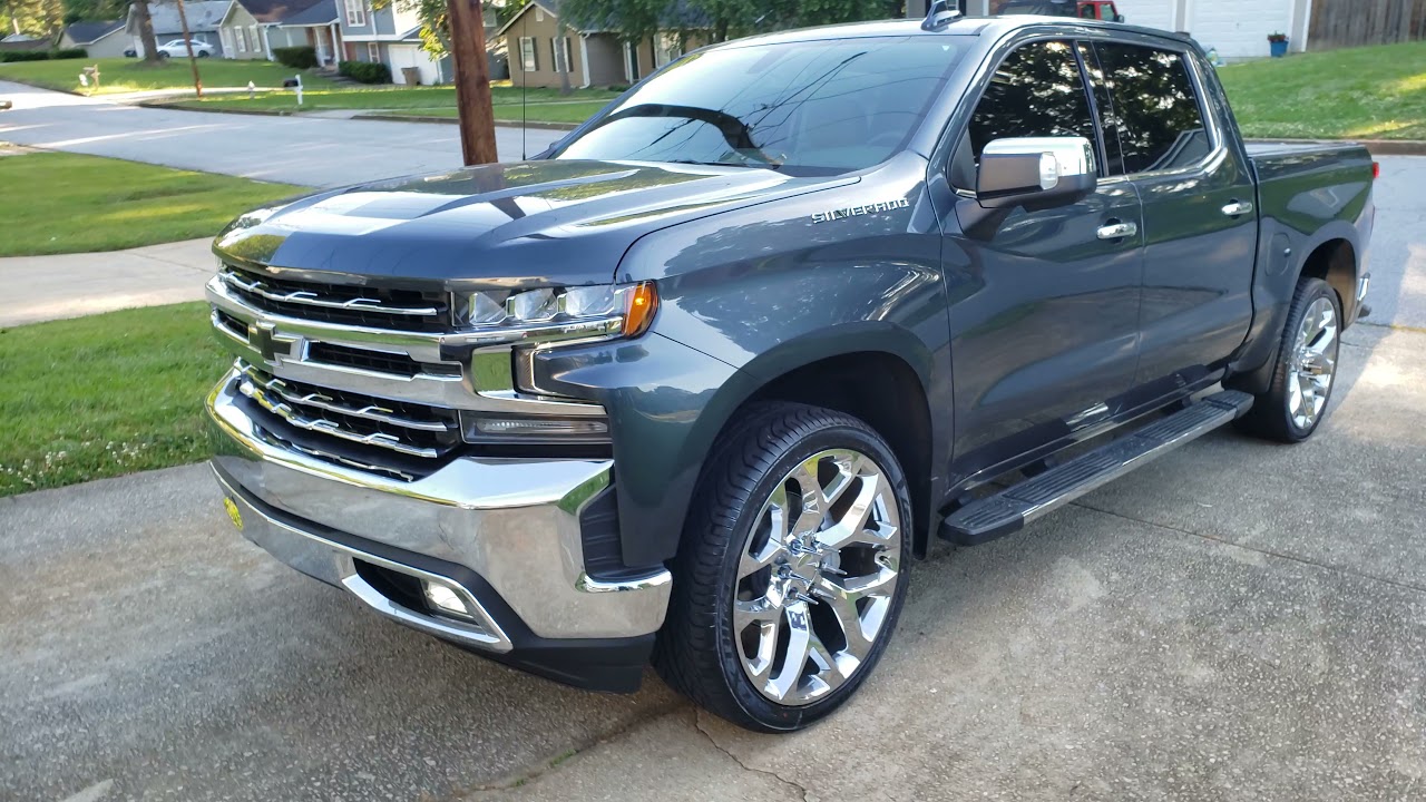 19-21 Silverado LTZ on 24 inch crome snowflake replicas