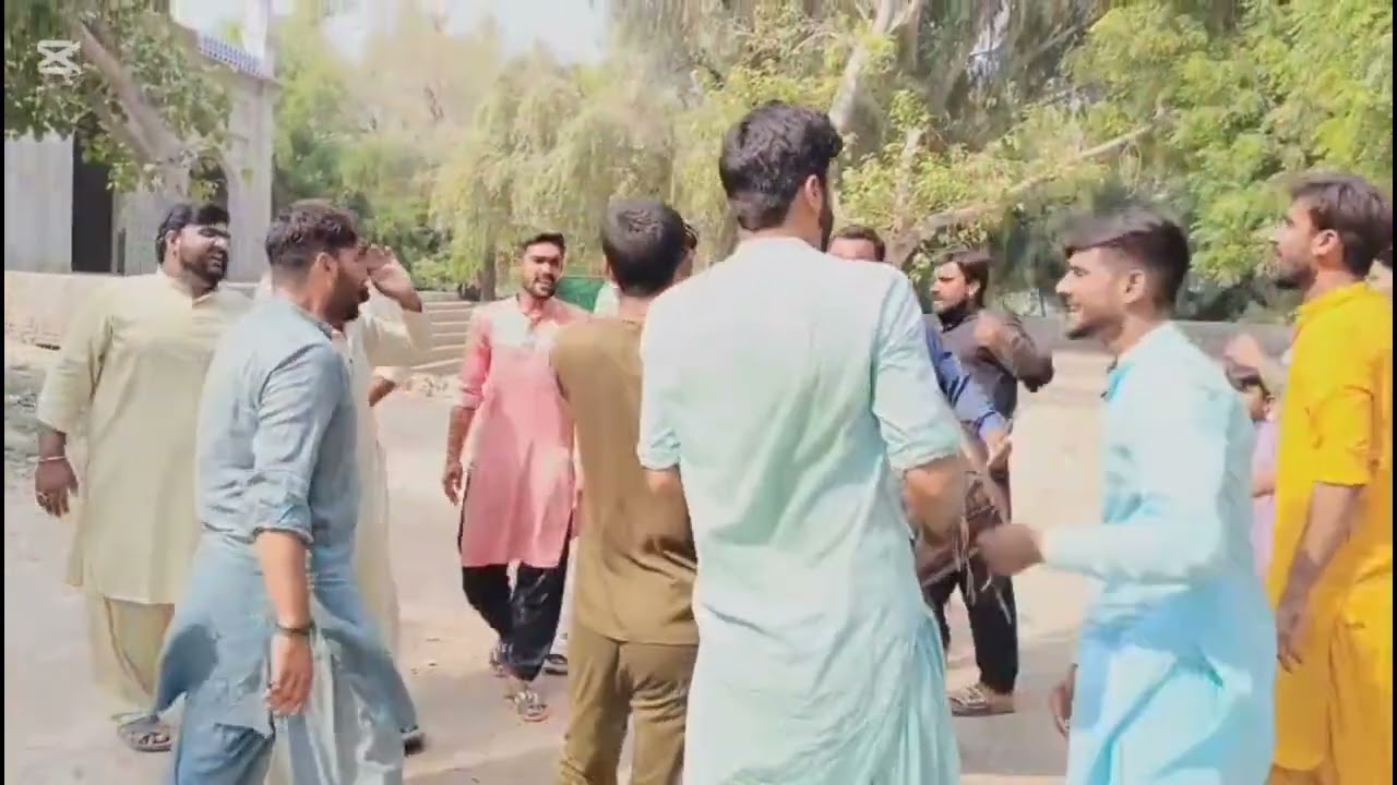 شیرازی گروپ کی شوٹنگ 