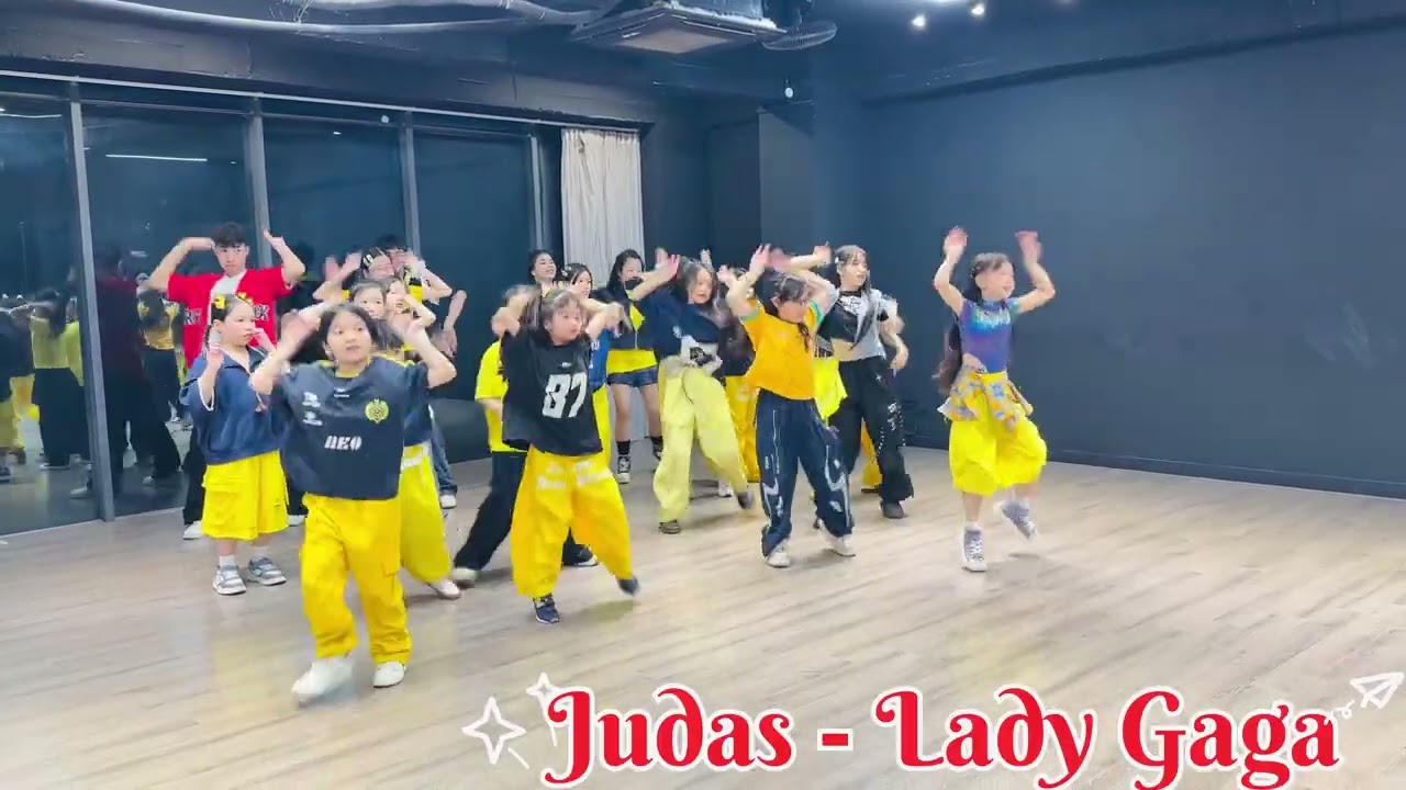 Lady Gaga vẫn cứ là đỉnh chóp :D #minhanh #dance #videoviral /Follow me!