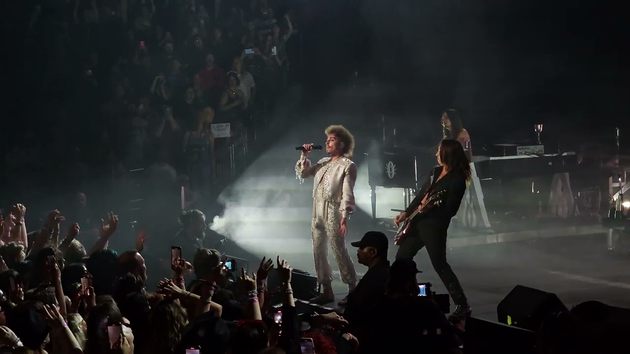 GRETA VAN FLEET  - MEETING THE MASTER (acoustic intro) & HEAT ABOVE - ROYAL ALBERT HALL, LONDON 2024