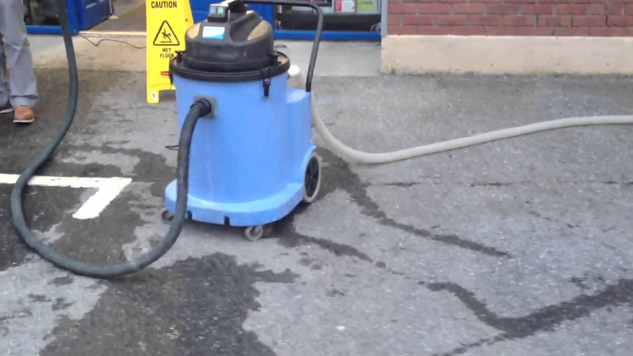 Wet Vacuum with Pump Out