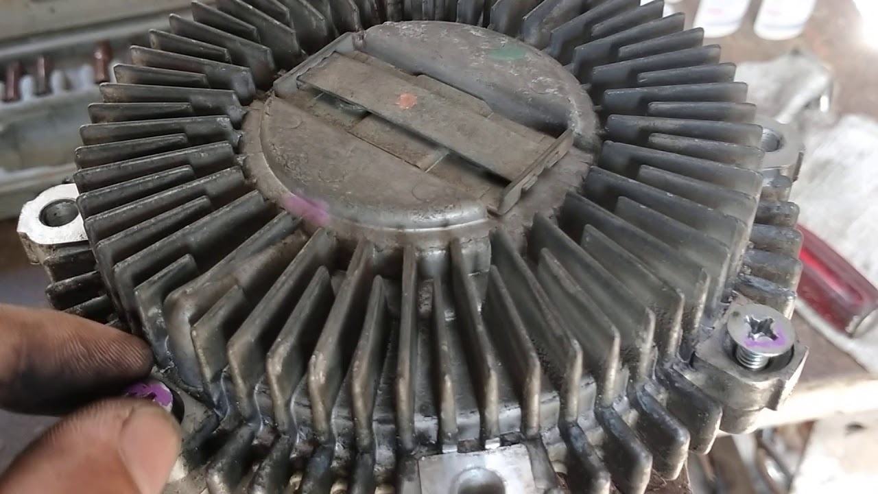 Add Silicone Oil on Clutch Fan on Mitsubishi Adventure