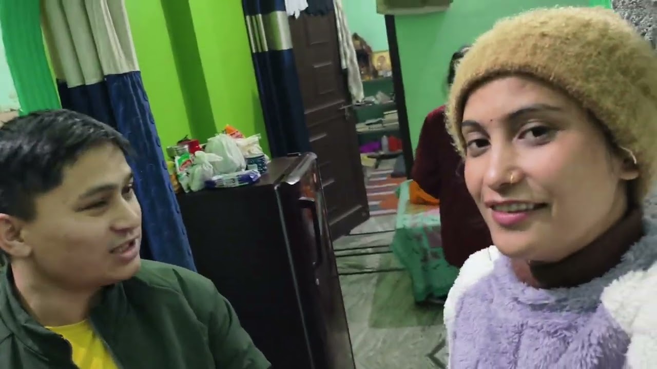 Bhai ne chipaya khajane ka bhandar..😃😃 sath mein aaj bnaya kuch hum logon ne kuch naya..😋😋
