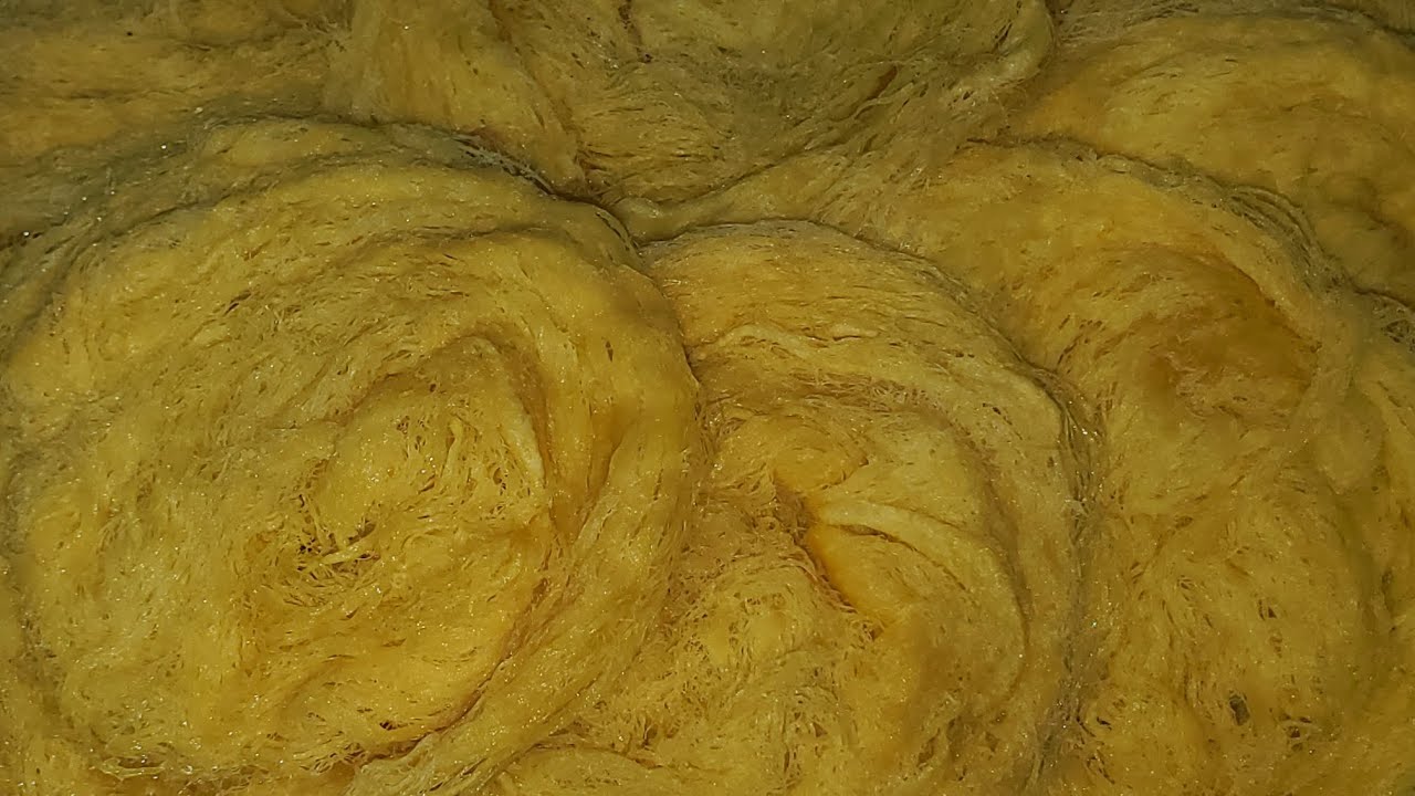 হাতে বানানো লাচ্ছি সেমাই লাইভ দেখানো হচ্ছে 
