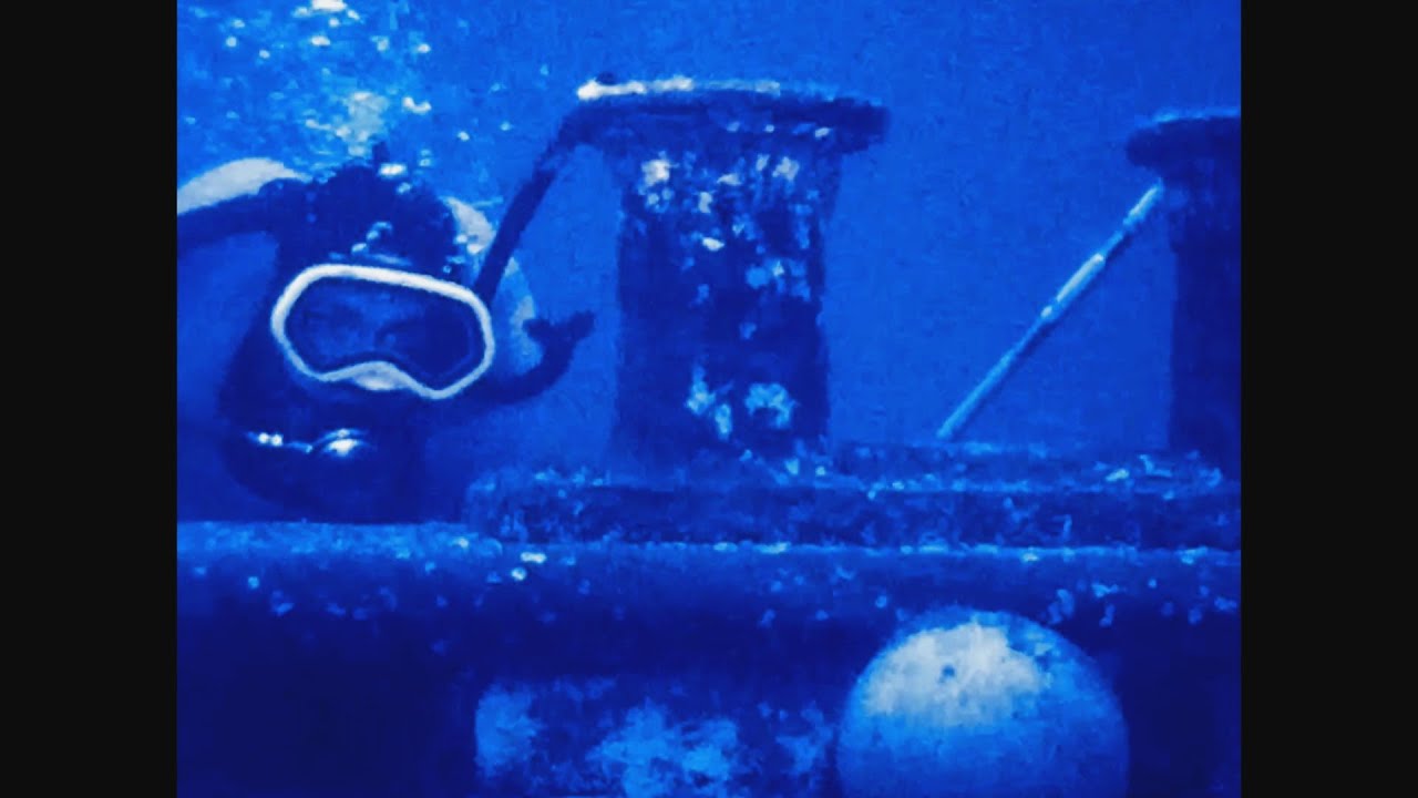 'DEE WHY' FERRY WRECK  (Long Reef NSW)