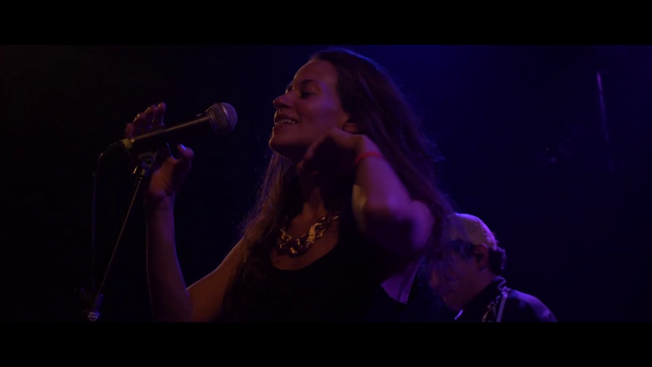 Emmanuelle -  Italove (Live)