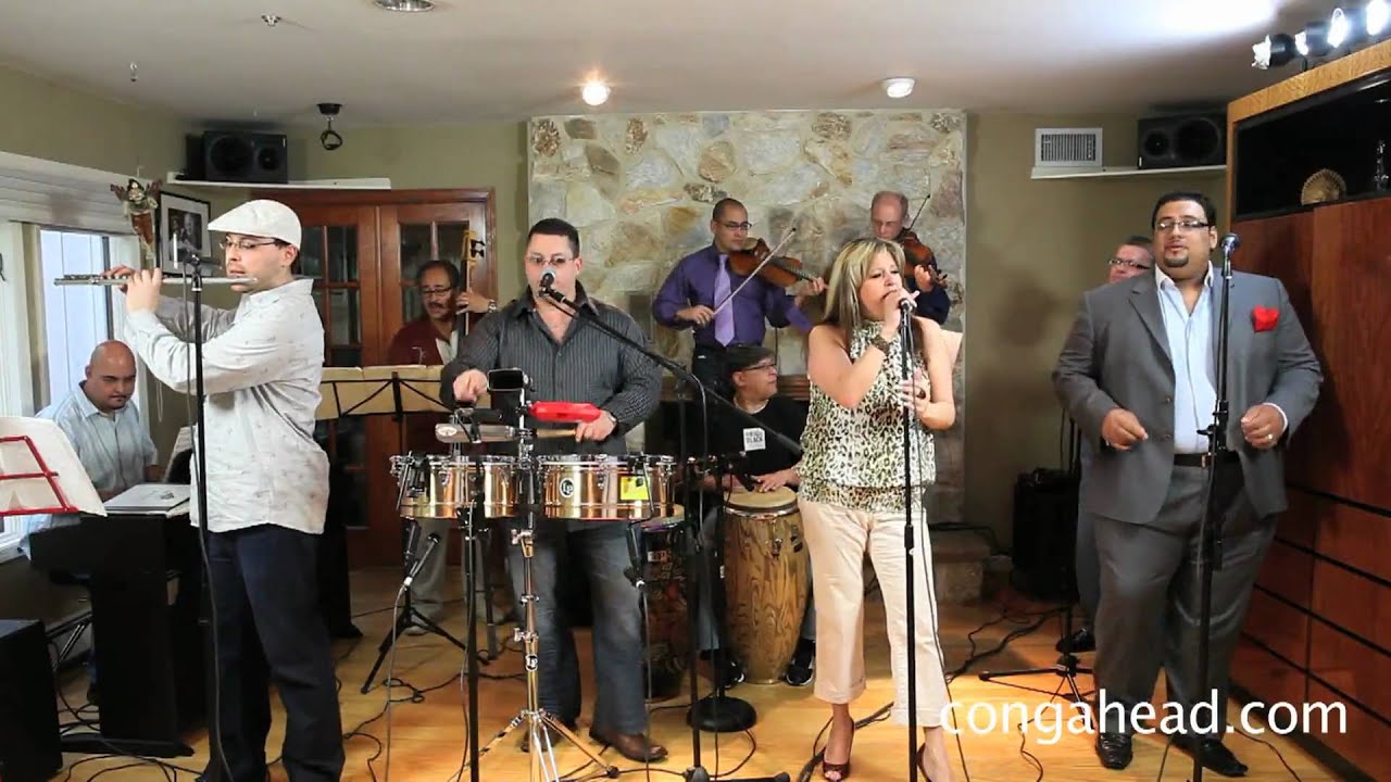 Fajardo, Jr. Y Sus Estrellas perform Quedate