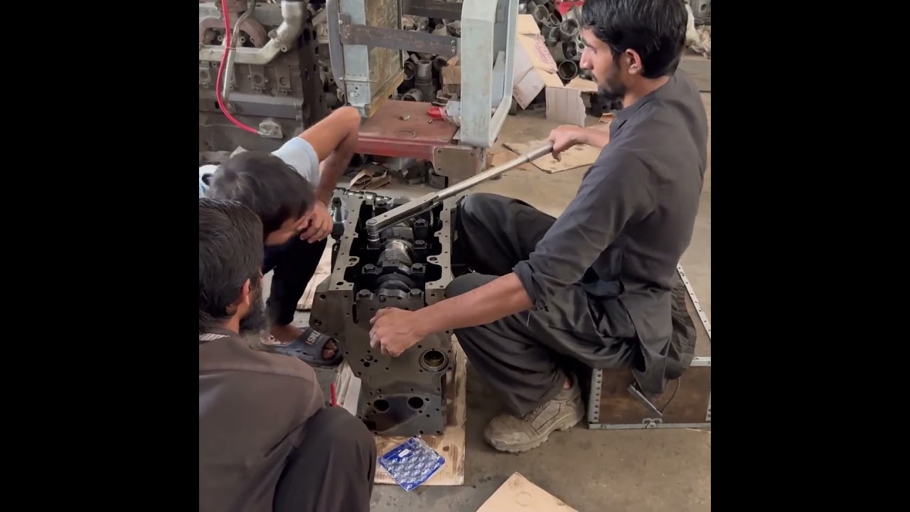 Tractor Engine Rebuild From Rusty to Running Like New!