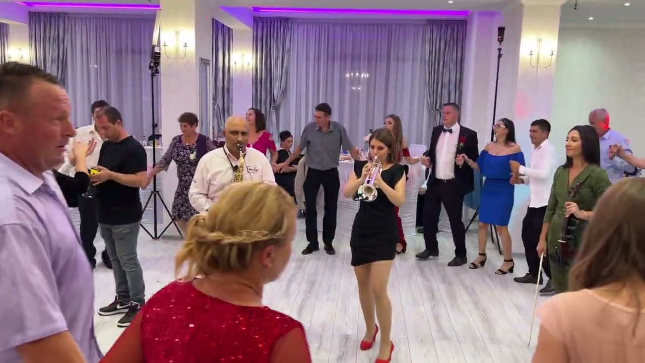 Formatie nunta Vaslui - Tonika Sârba tineretului (nunta Iasi, Vaslui, Barlad, Bianca Fodor trompeta)