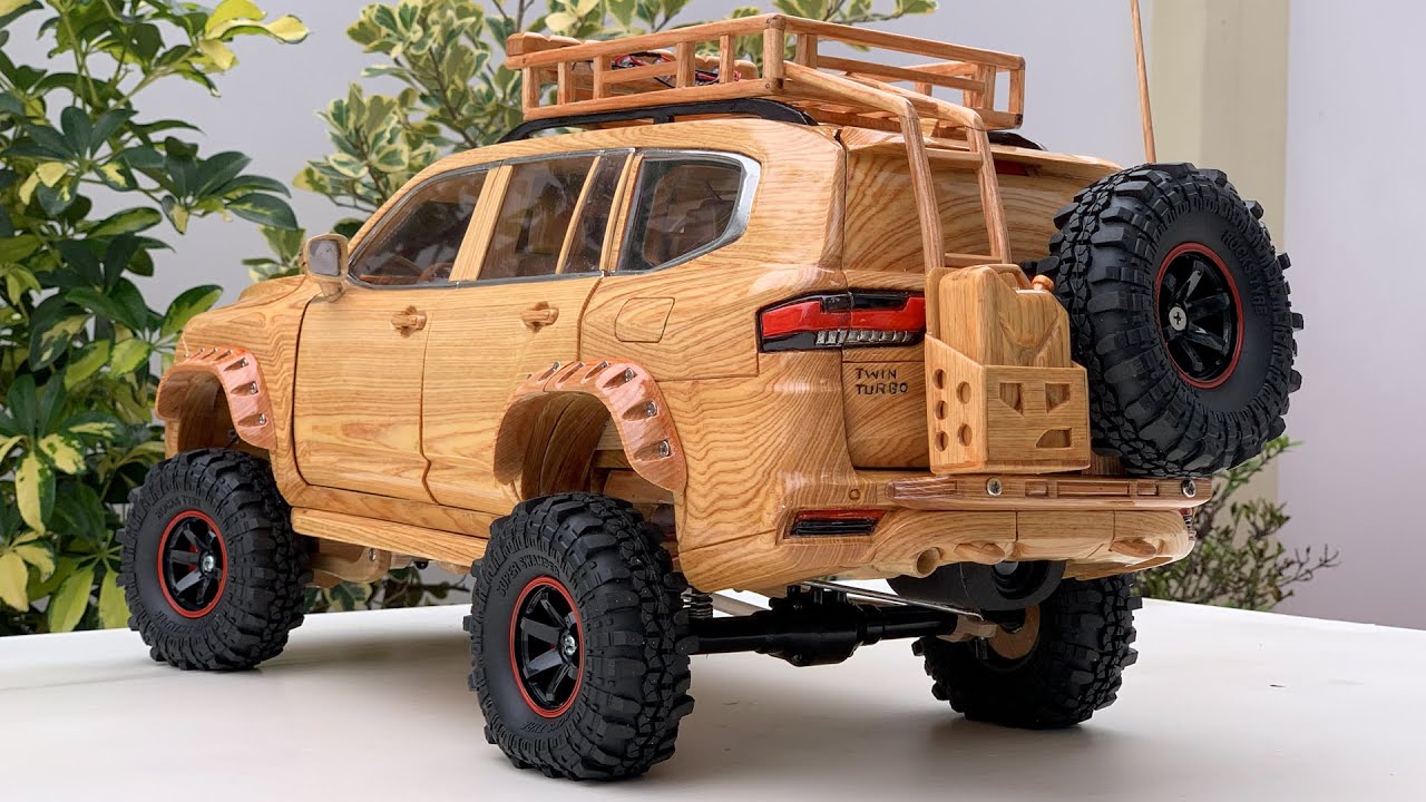 Потрясающая внедорожная модернизация Toyota Land Cruiser LC300 – Искусство деревообработки