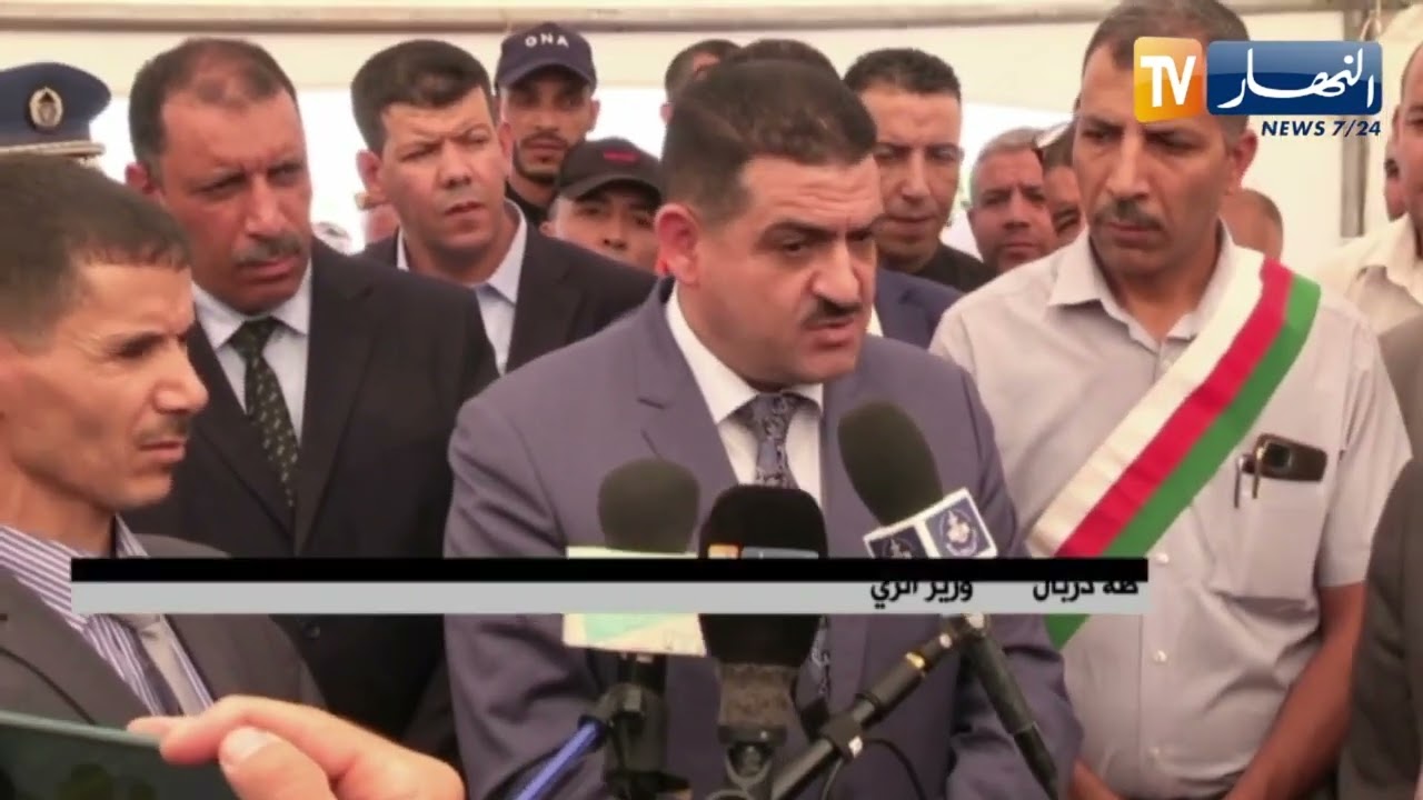 خنشلة : وزير الري يؤكد على ضرورة الإسراع في وتيرة أشغال مشاريع قطاعه بالولاية