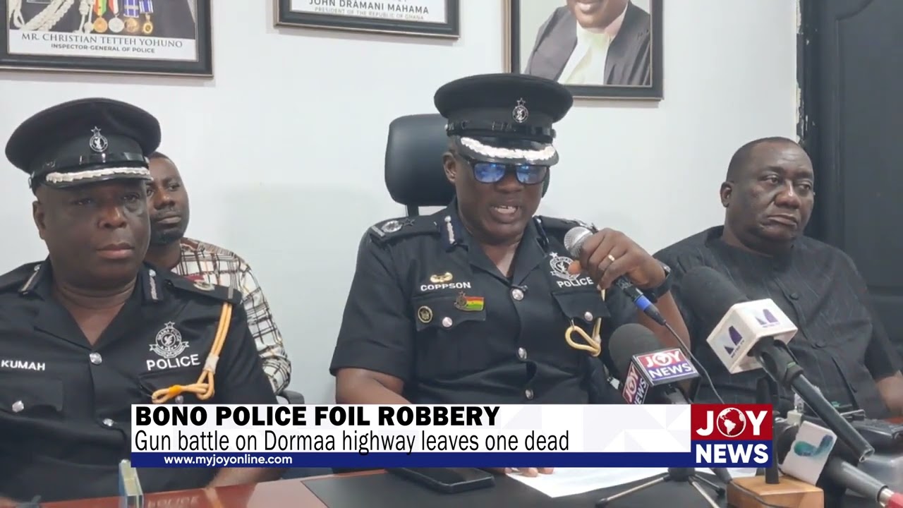 Bono Police foil robbery: Gun battle on Dormaa highway leaves one dead.  #JoyNews