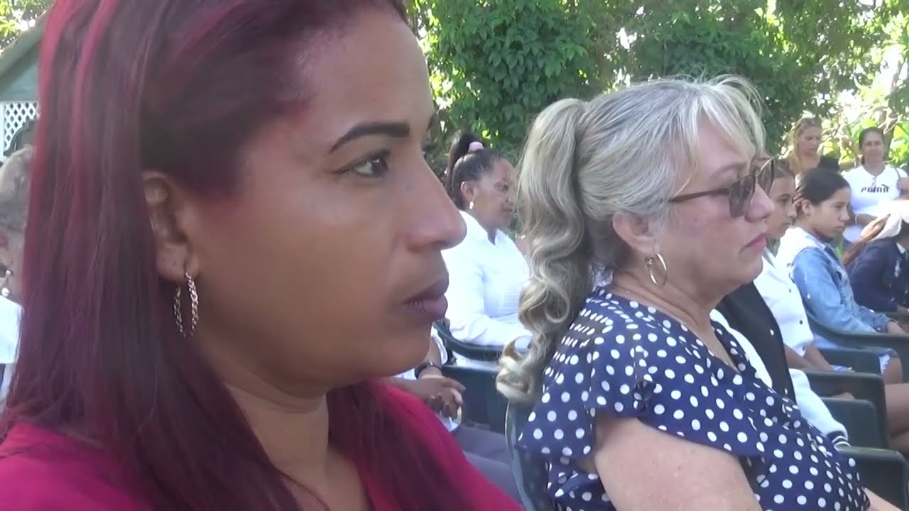 Honran a mujeres medialuneras destacadas en el trabajo de la FMC.