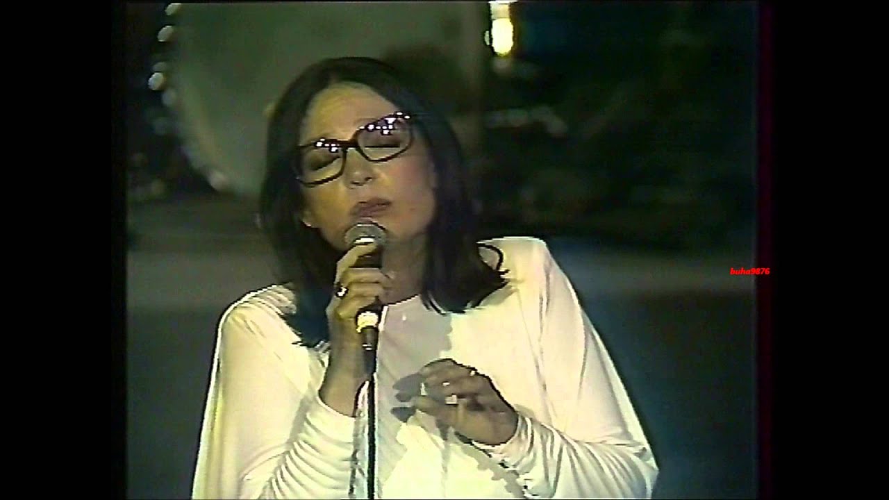 NANA MOUSKOURI***ΧΑΡΤΙΝΟ ΤΟ ΦΕΓΓΑΡΑΚΙ**ΗΡΩΔΕΙΟ 1984 HD HQ