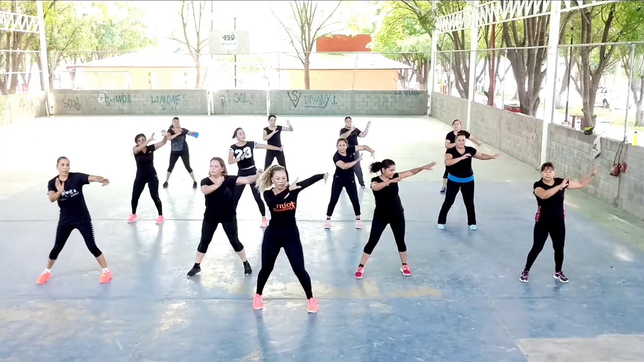 NO ME ARREPIENTO DE ESTE AMOR (mireya fraimart) zumba