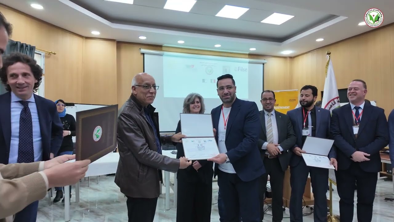اختتام الدورة التكوينية لمديري الحاضنات ناحية الشرق بجامعة ورقلة