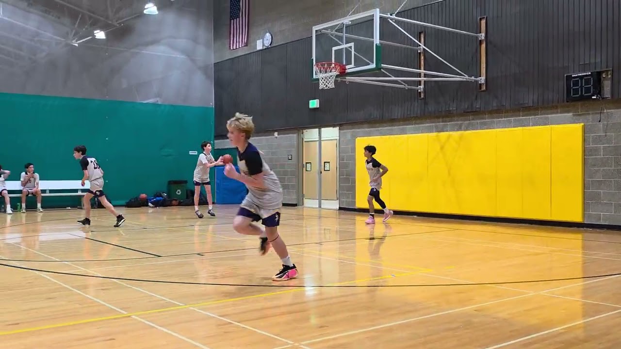 Puyallup Vikings Elite (lost) VS Tahoma. 1-11-2026. Auburn tournament game 5 @8pm.