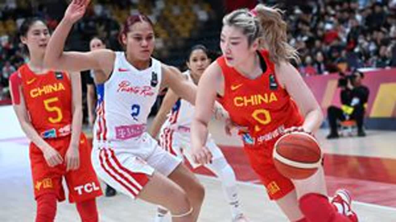 郑薇万万没想到  女篮姑娘们火力四射  法国队被打爆  #中国女篮开局火热  #中国女篮与法国女篮实力相当