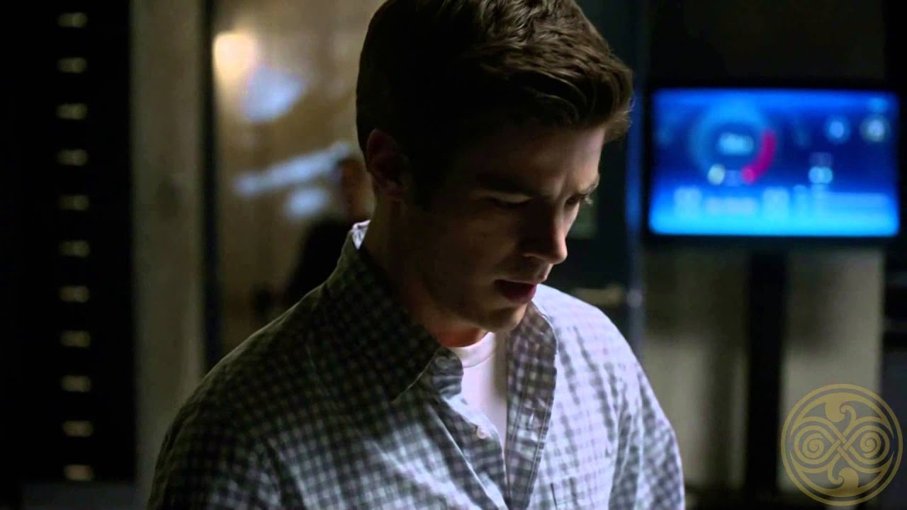 The Flash: Wells/Eobard/Barry - Closer