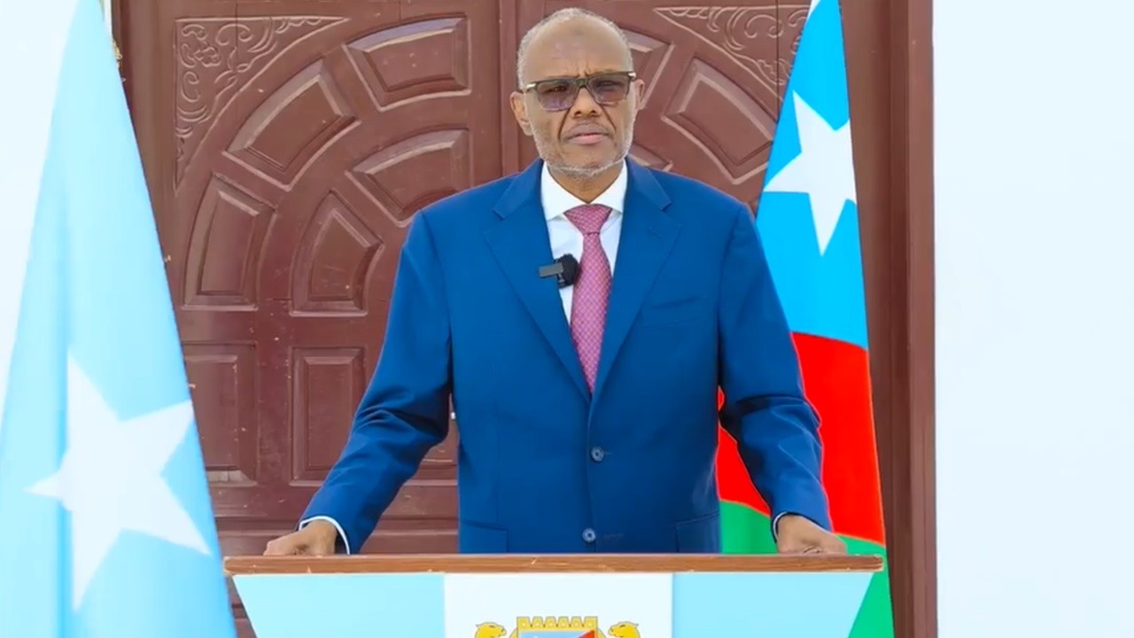TOOS: Lafata Gareen oo Hada Hadlay Hanjabaad iyo Siro Culus Banaanka Keenay