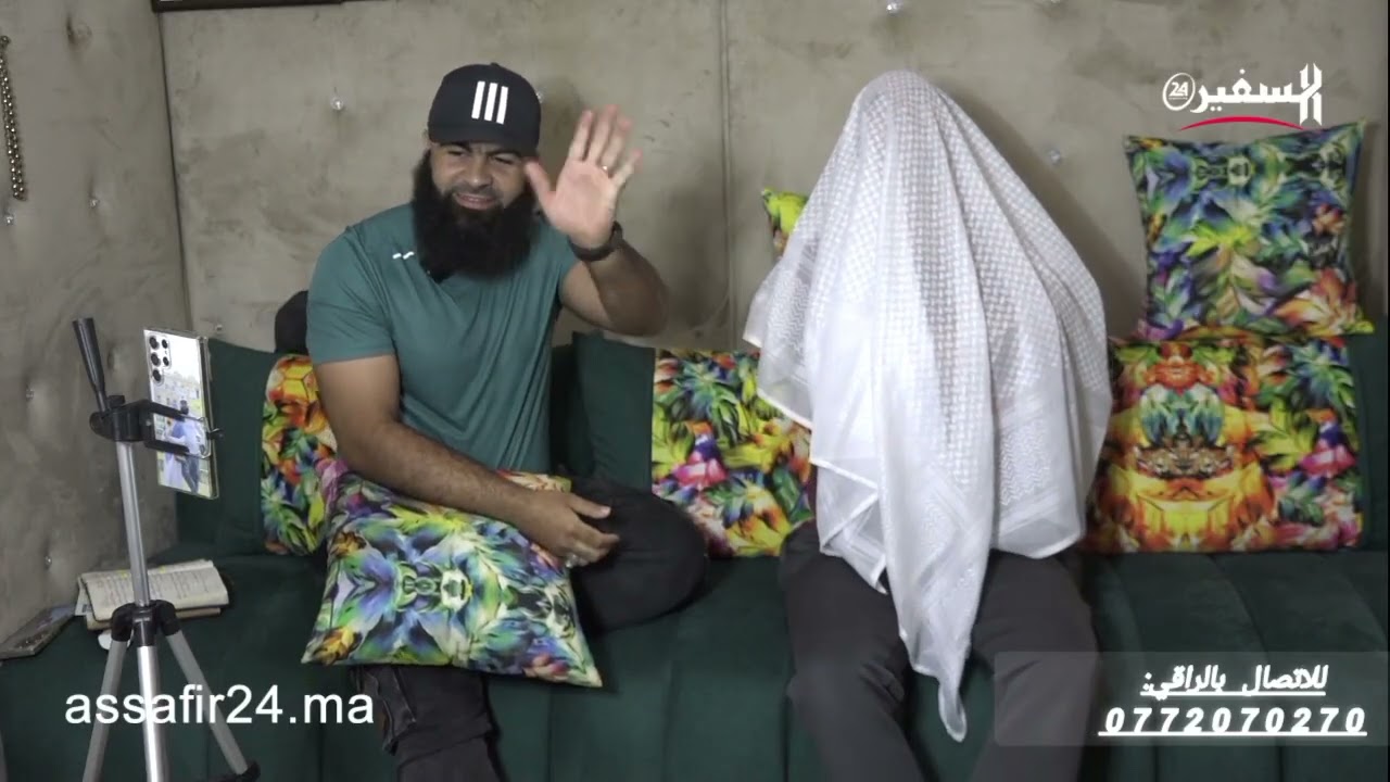 الراقي محمد حجاجي يخطف جني من السعودية على الهواء مباشرة 