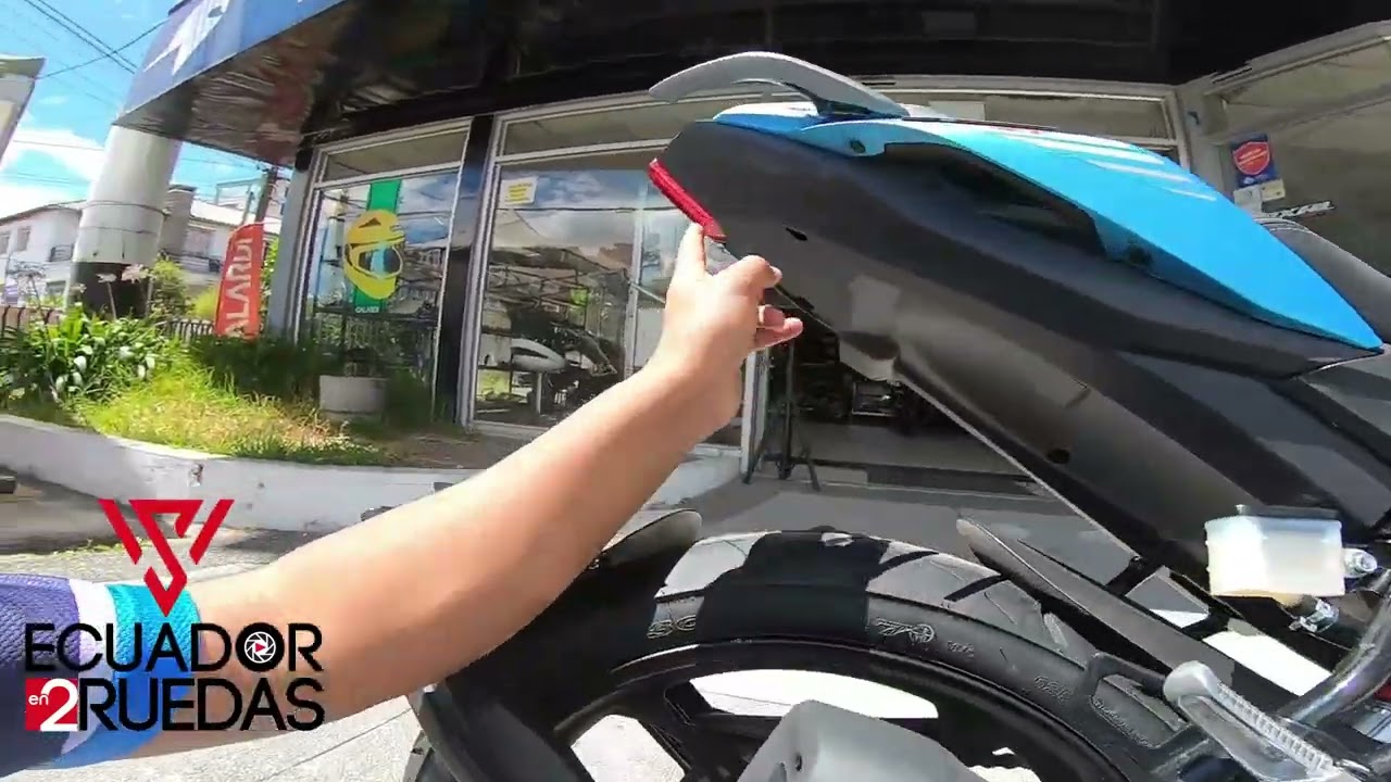 Nueva Loncin 250? mejor que una fz250?  Loncin cr250 4v R2 ficha t&eacute;cnica, precio, prueba de manejo