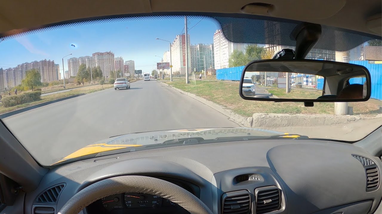 На втором перекрестке совершить поворот направо