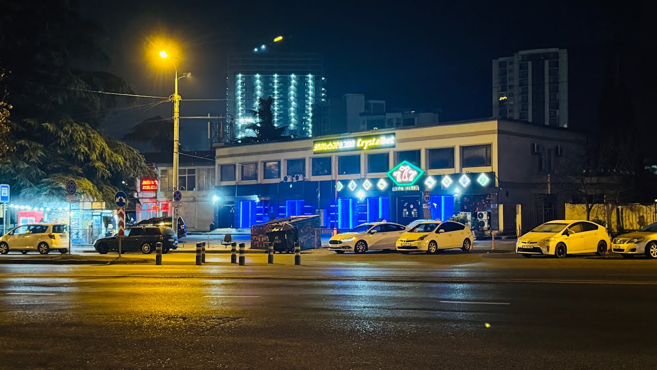 Тбилиси. С улицы Товстоногова отправляемся в длинный маршрут по Чугуретскому району и Ортачала.
