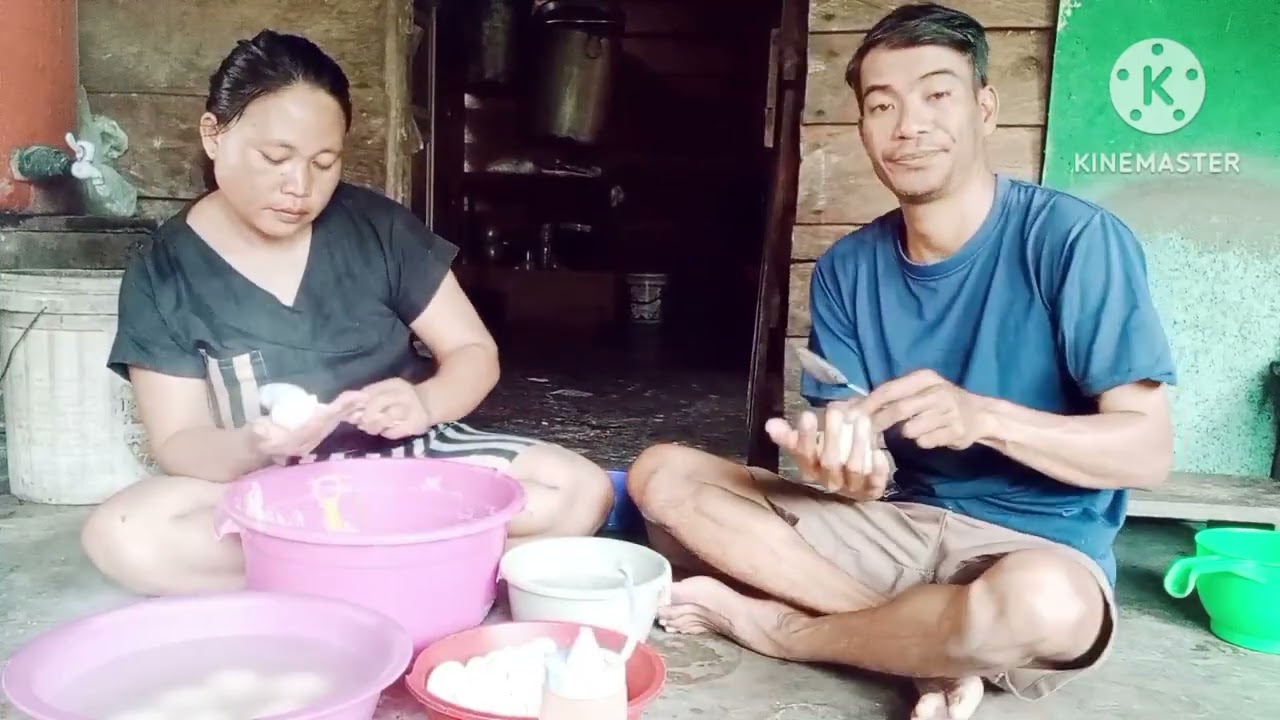 Cara membalut telur ayam dan telur puyuh dengan adonan 