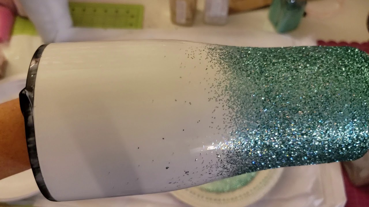 Glitter tumbler mod podge method first layer of glitter