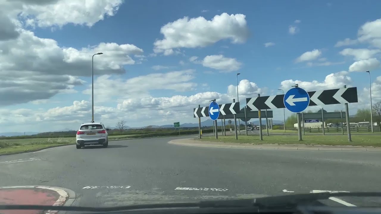 Driving in Central Scotland - Stirling to Callander - April 2022