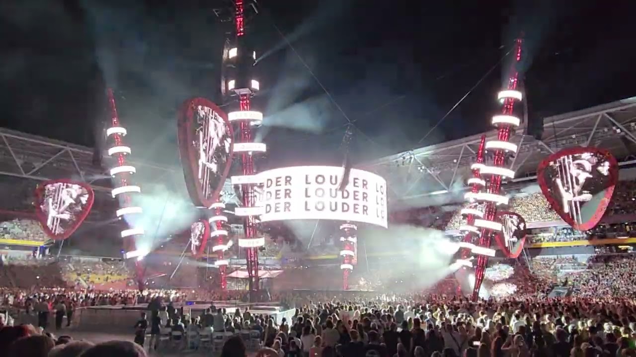 Ed Sheeran - Sing (Suncorp Stadium, Brisbane 17/02/2023)