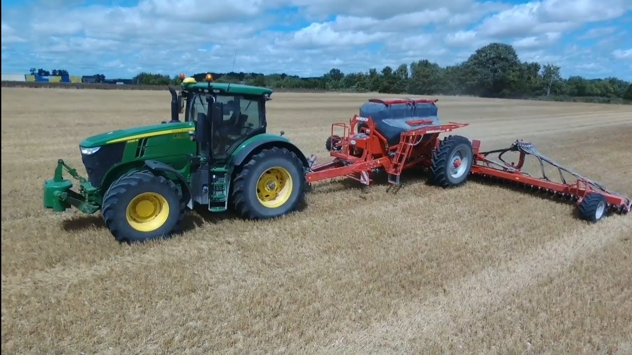 Horsh Avatar 12.25 SD et John Deere 7230r