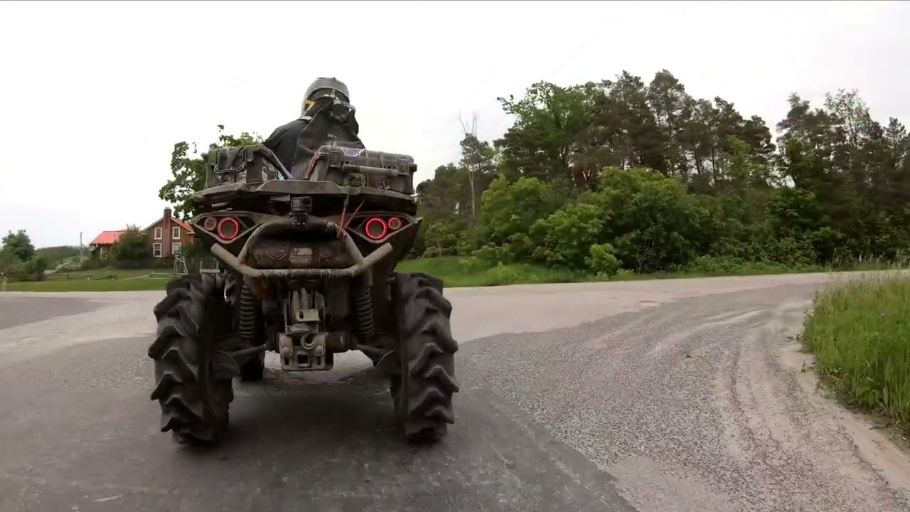 #looking4thetemple #4x4fun #wheelsinmud #mud #builtforadventure 