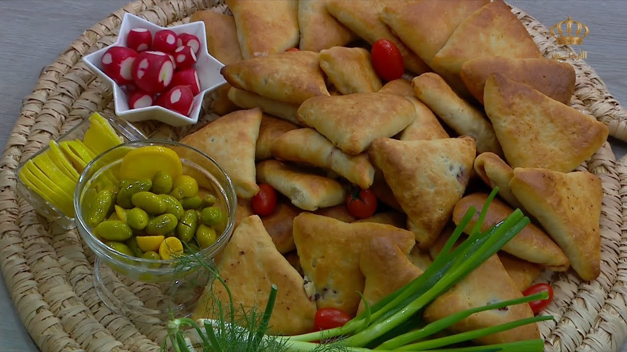 مطبخ يوم جديد | معجنات خبيزة بالسماق