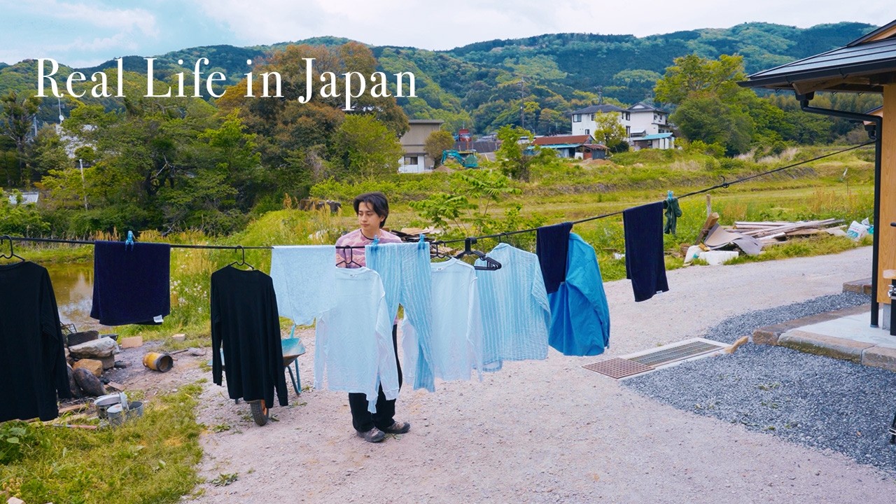 A Cozy Morning in Rural Japan: Making Avocado Toast in a Traditional Home