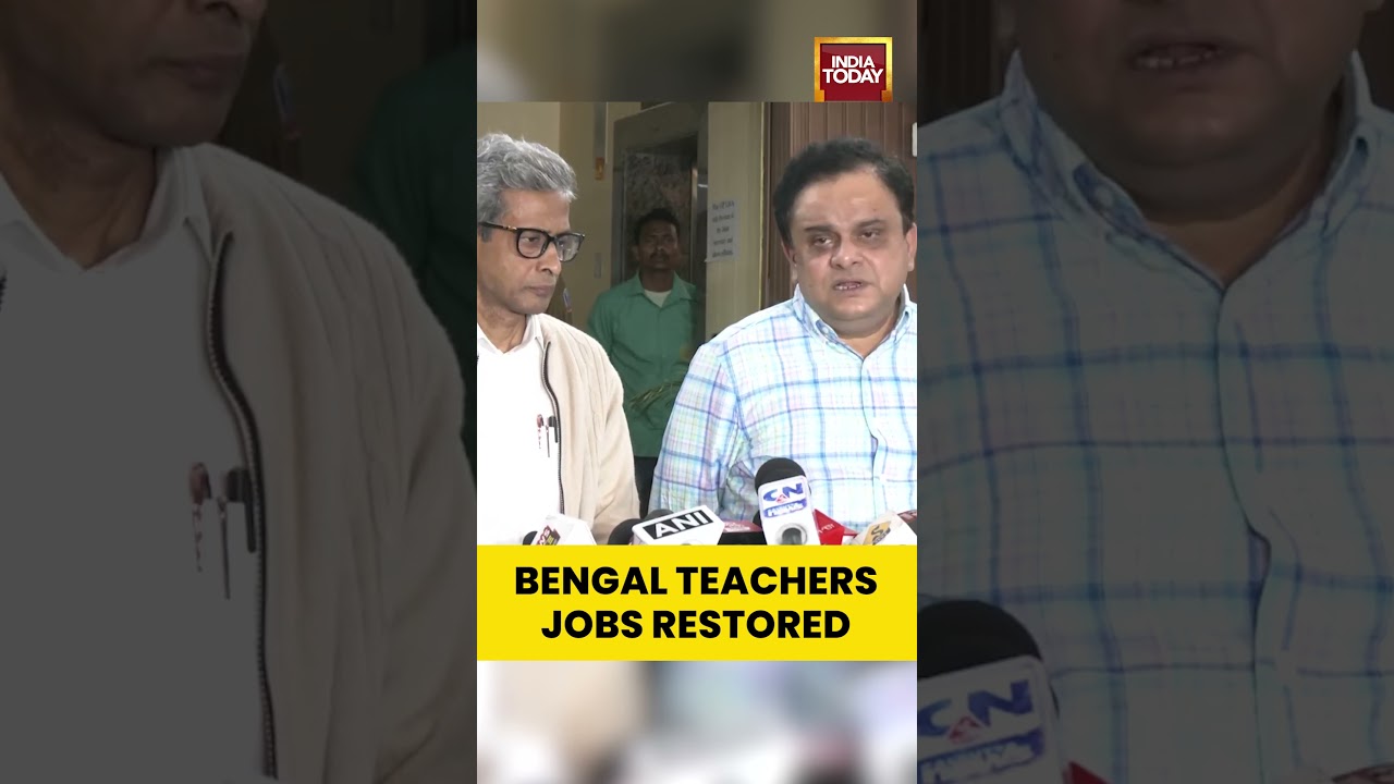 #BratyaBasu thanks #CalcuttaHC and #CMMamataBanerjee as 32,000 teachers regain jobs | #indiatoday