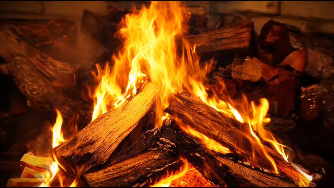 🔥 Beautiful Outdoor Campfire | Real Wood Fire | 4K 12 Hours
