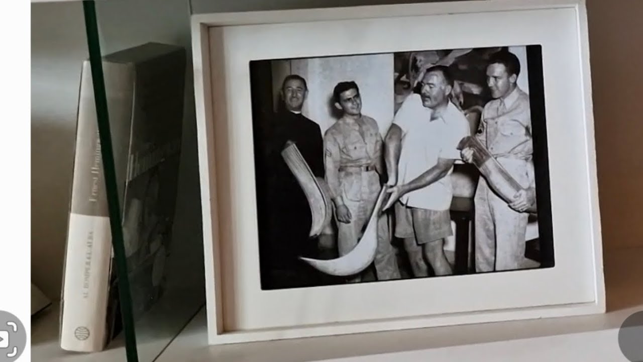 Hemingway and the Basques in Urdaibai.